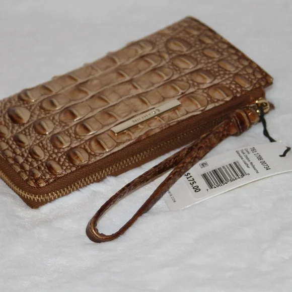 NWT BRAHMIN Corie Wristlet Wallet Leather Croc Melbourne